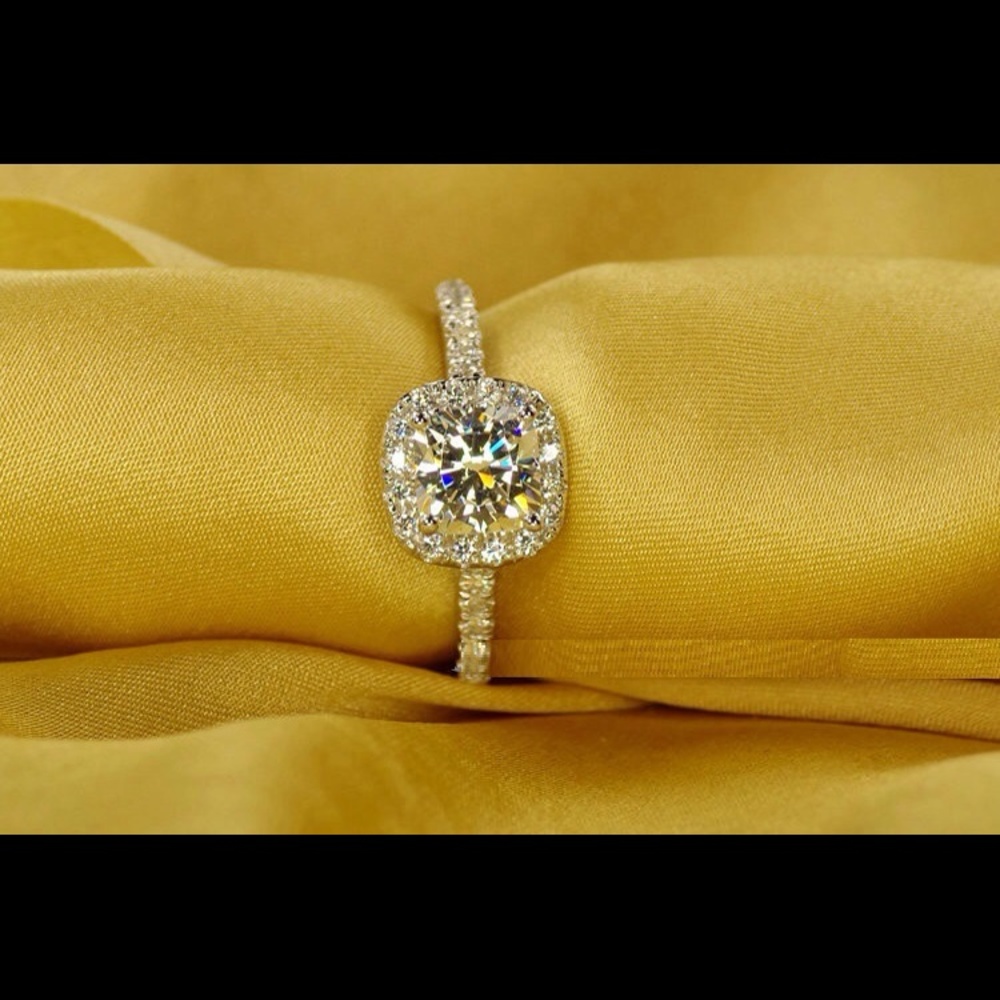 Swiss AAA Zircon Engagement Ring Size 7